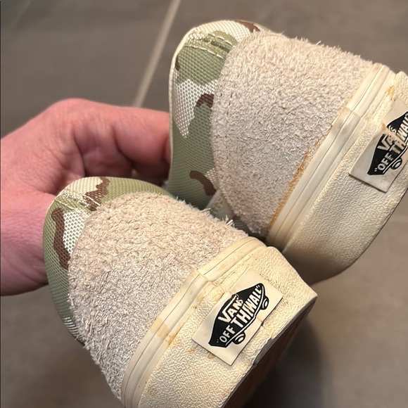 Vans Camouflage Sneakers 7.5 - Picture 5 of 8